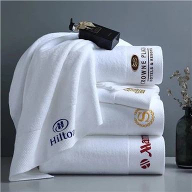 مناشف فندقية فاخرة من القطن